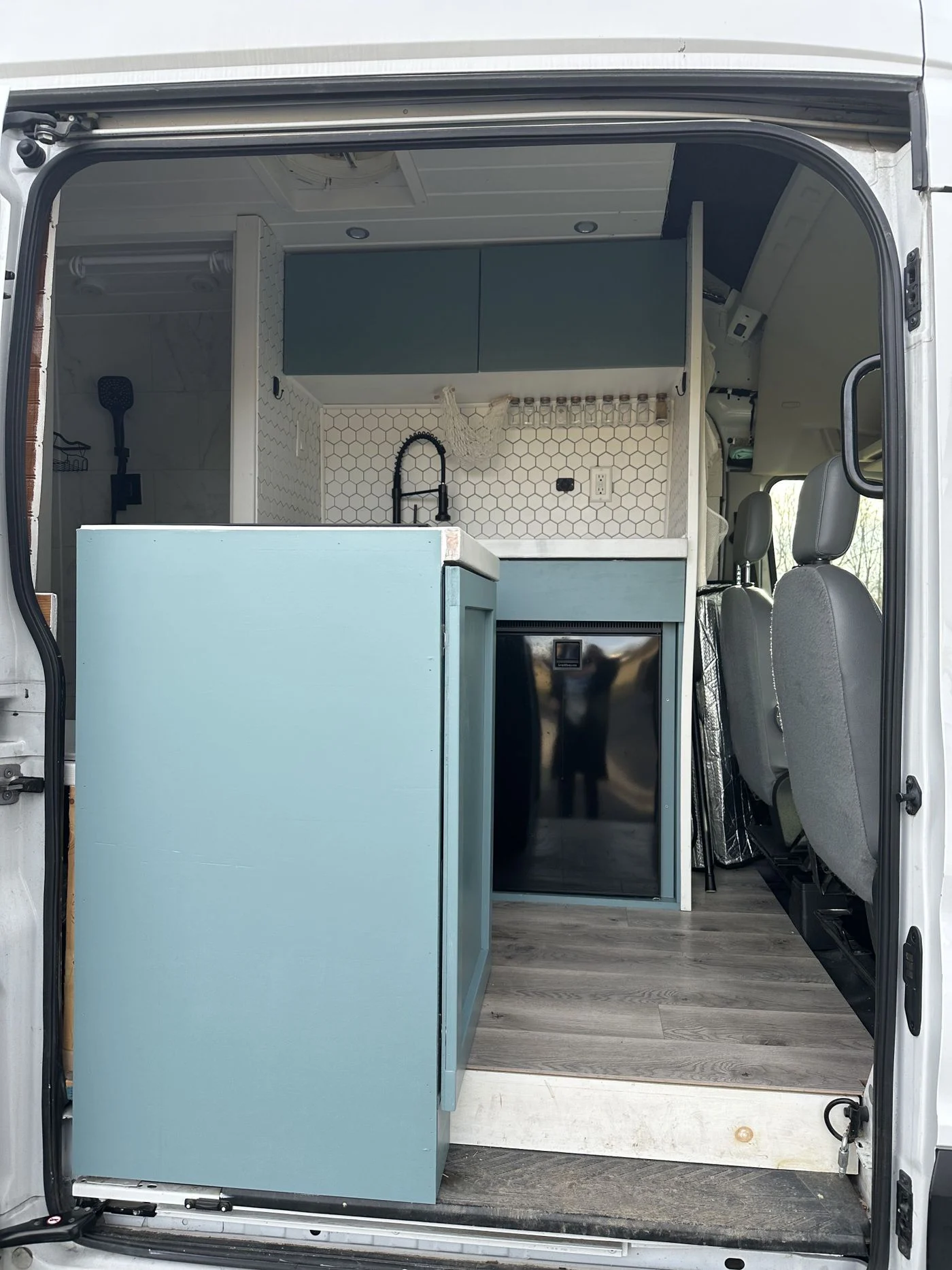 2019 Ford Transit High Roof EXT RWD With Bath (DEXTA) - Image 13