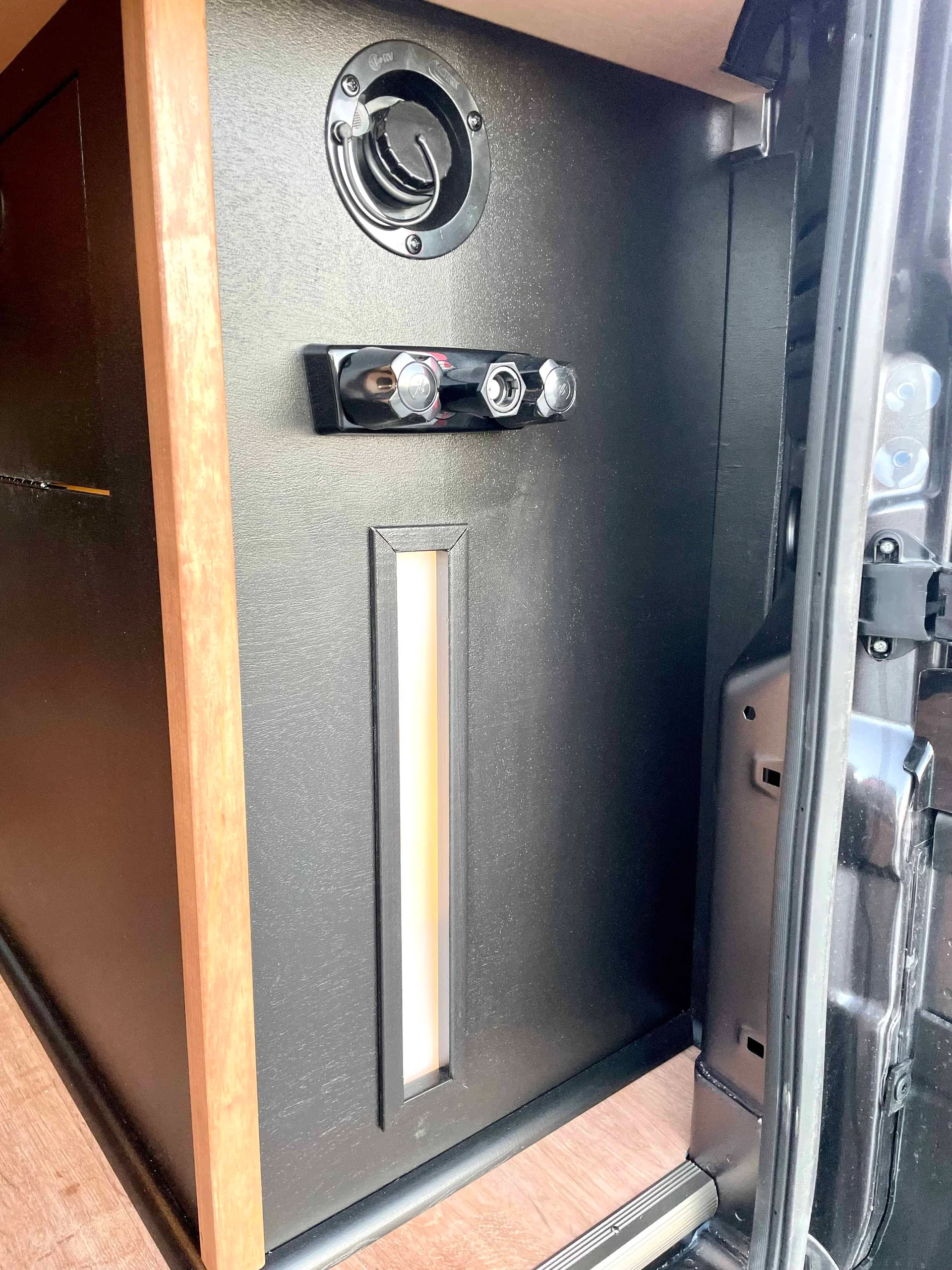 2022 159 ALL SEASON RAM Promaster STUNNER!! (SEDONA) - Image 9