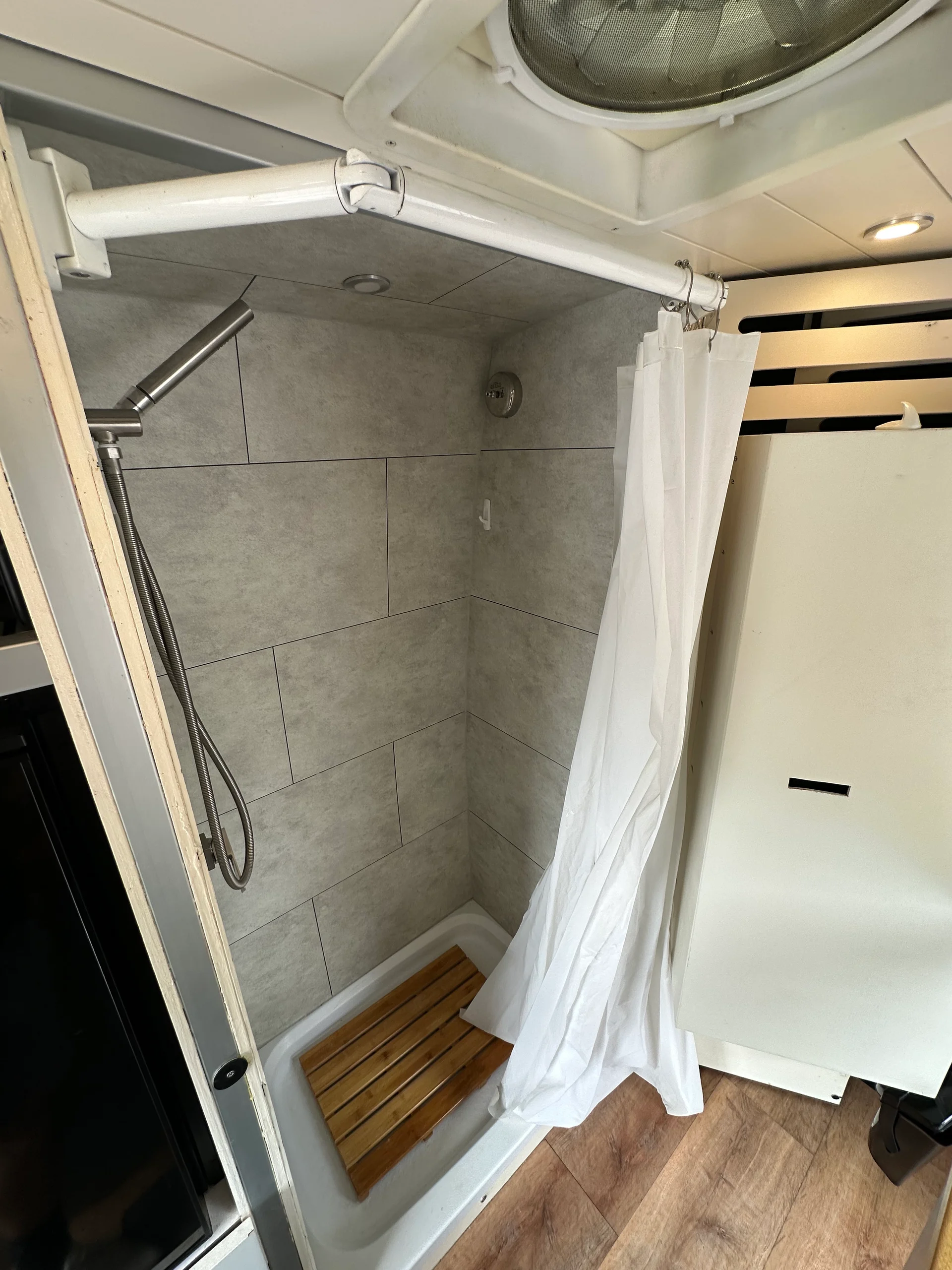 Pre-Owned 2015 Mercedes Sprinter 2WD (JUNO) - Image 12