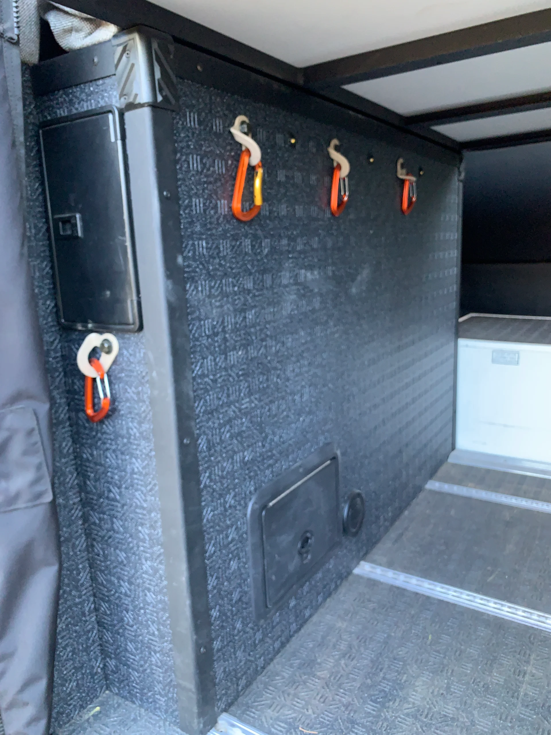 Pre-Owned 2020 Mercedes Sprinter 4×4 (OLIVER) - Image 16