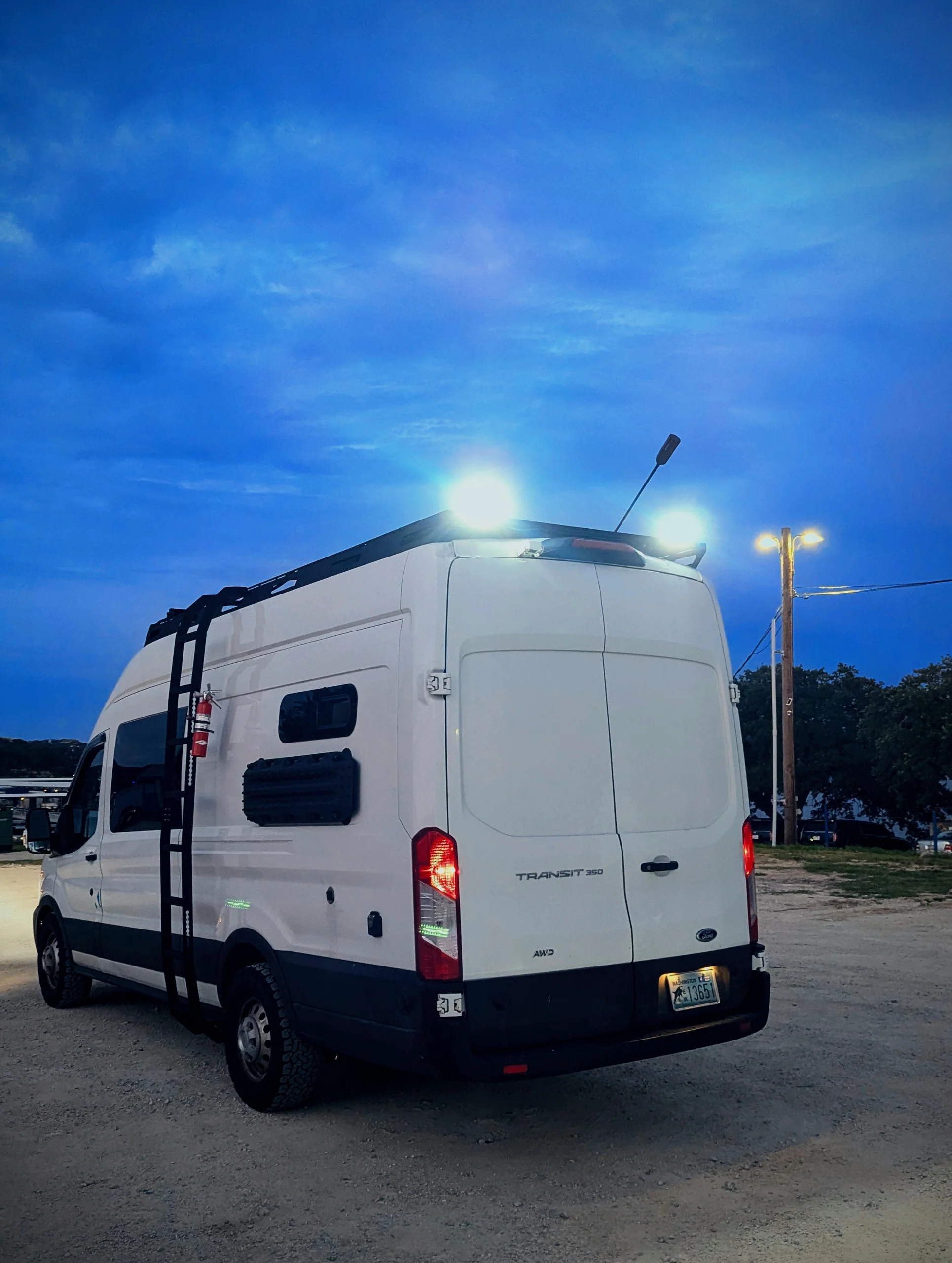 2020 Ford Transit 350 AWD USED AS NEW (BAXTER) - Image 4