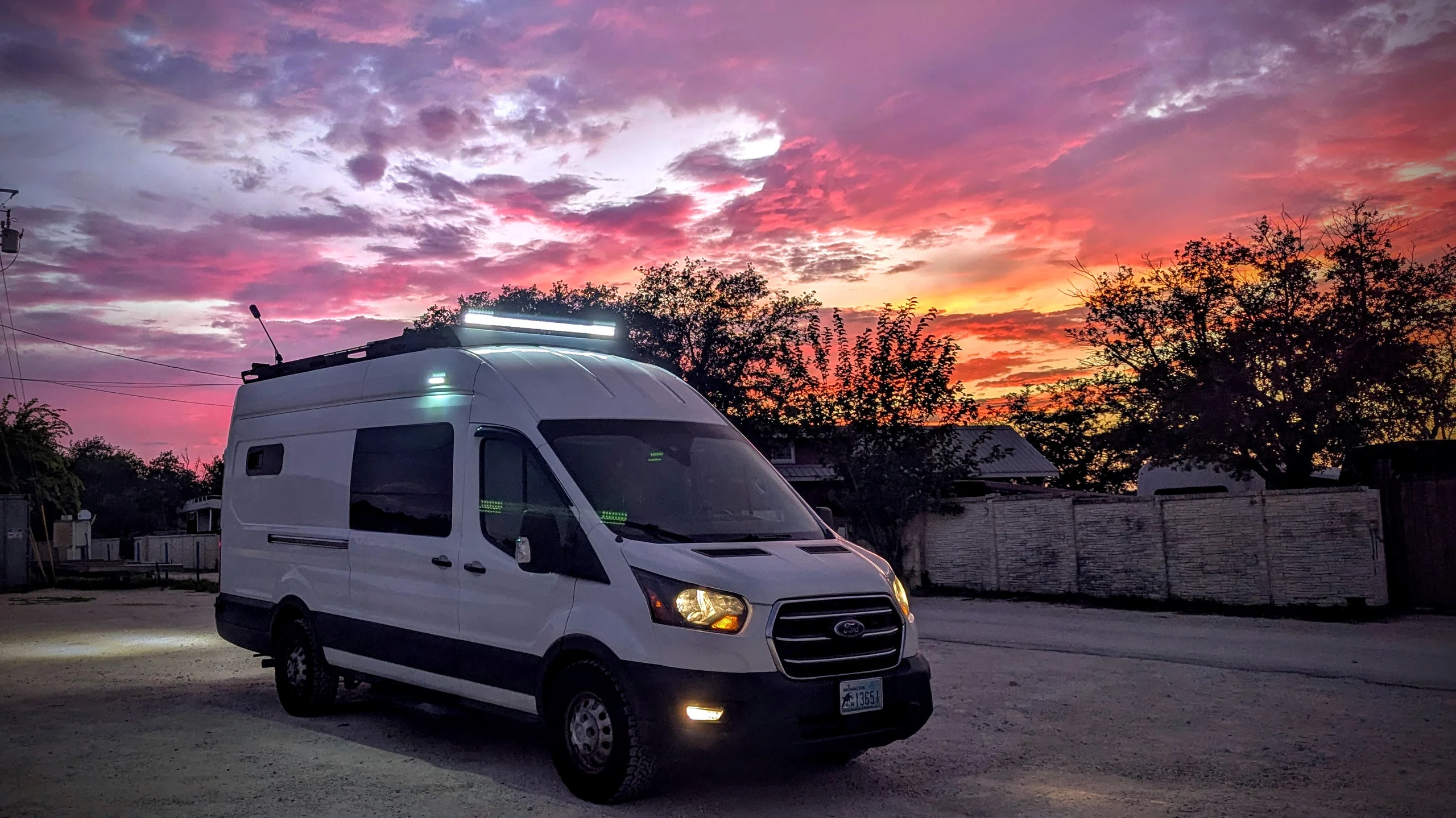 2020 Ford Transit 350 AWD USED AS NEW (BAXTER) - Image 5