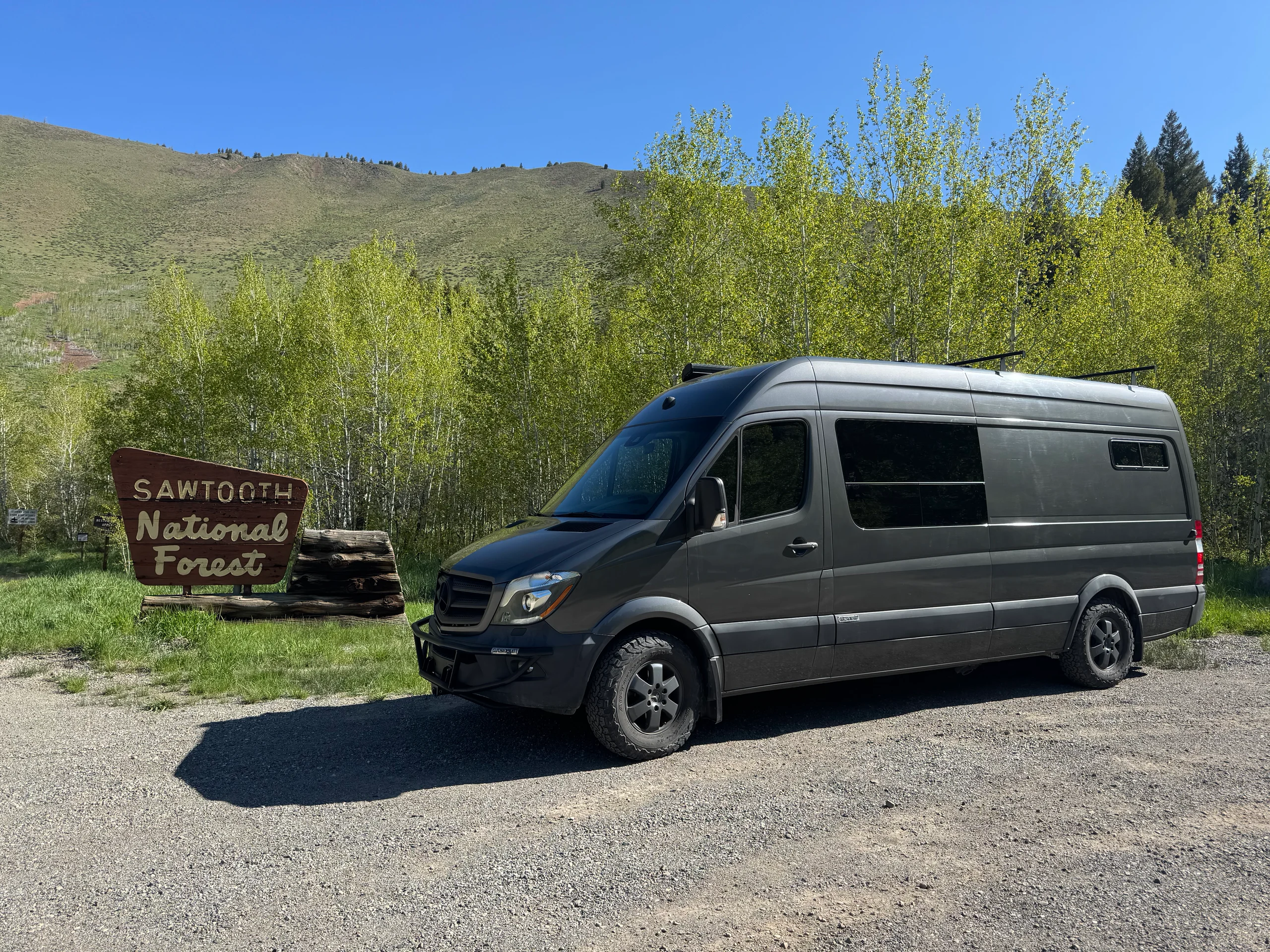2015 Mercedes Sprinter 2WD (Sunny) - Image 2