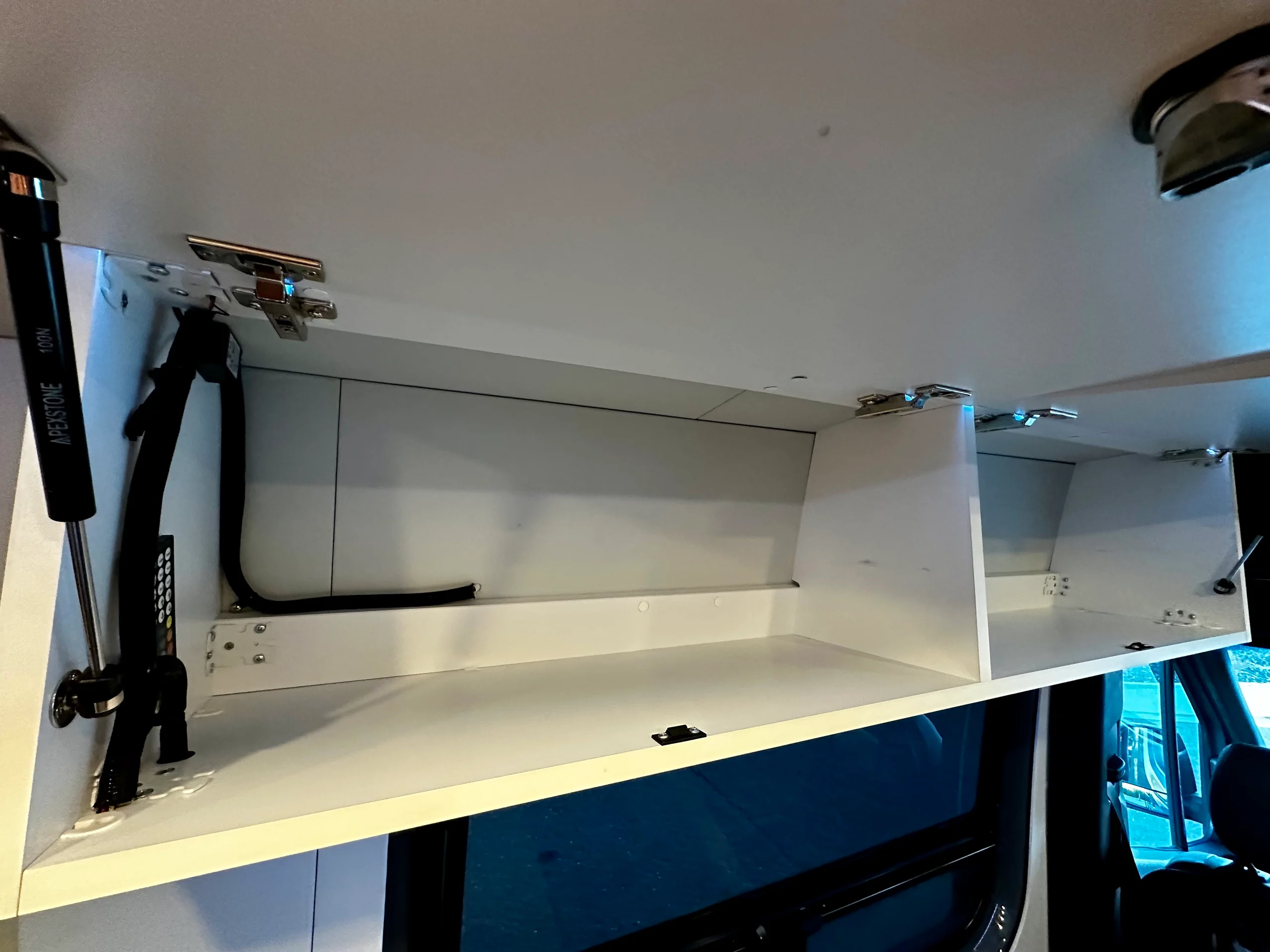 2019 Mercedes Sprinter 4×4 (SOPHIE) - Image 17