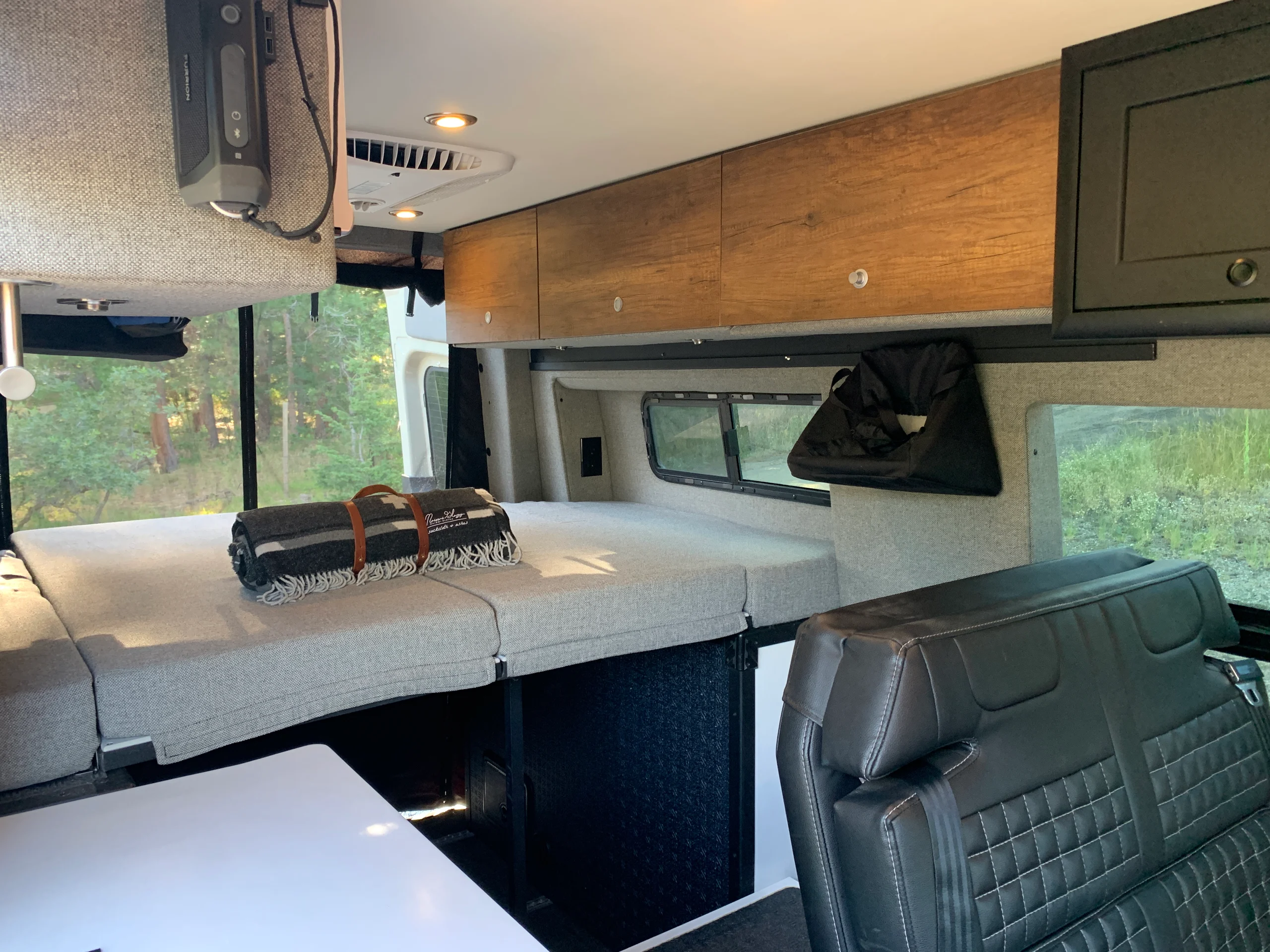 Pre-Owned 2020 Mercedes Sprinter 4×4 (OLIVER) - Image 9