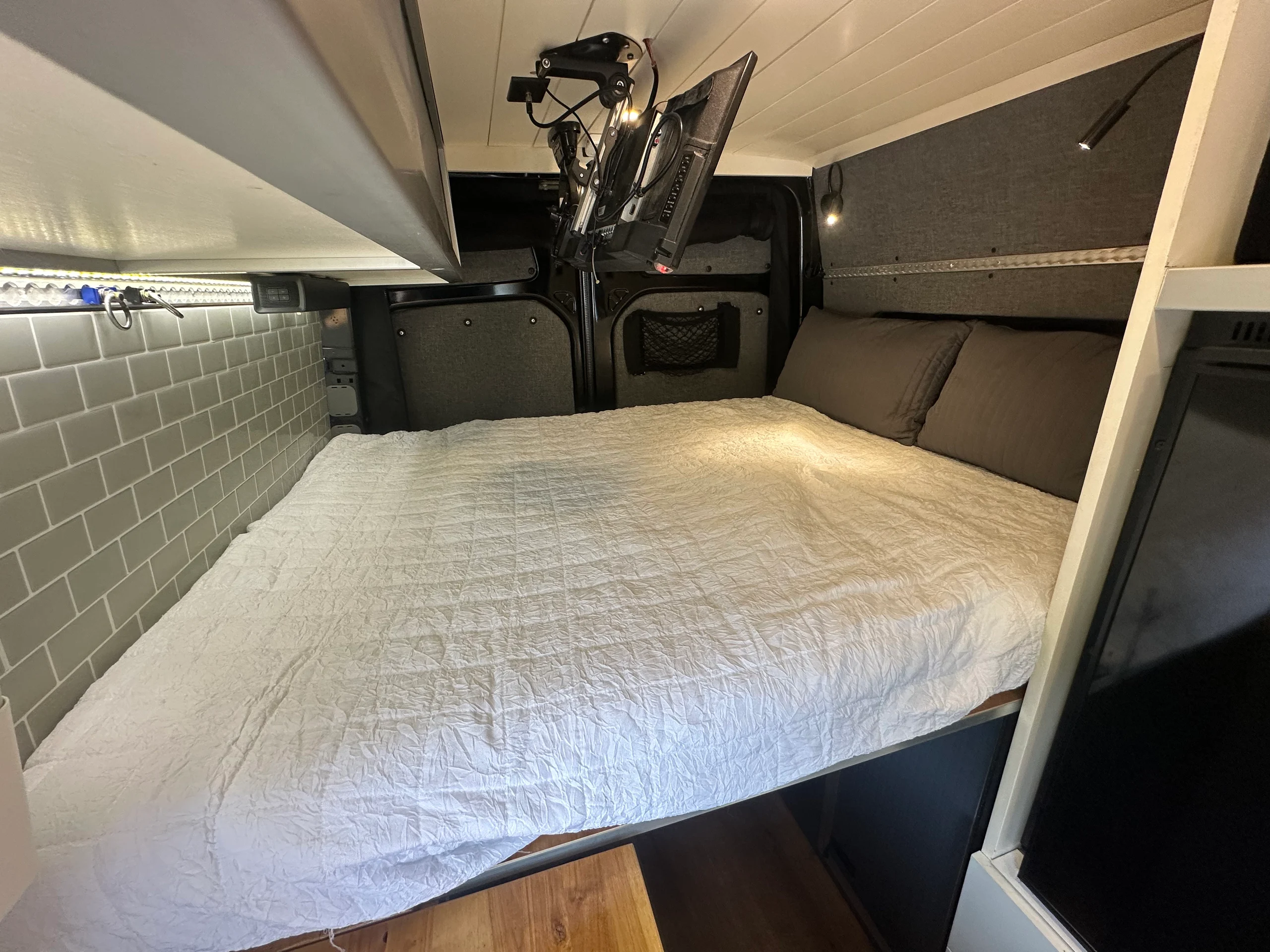 Pre-Owned 2015 Mercedes Sprinter 2WD (JUNO) - Image 17