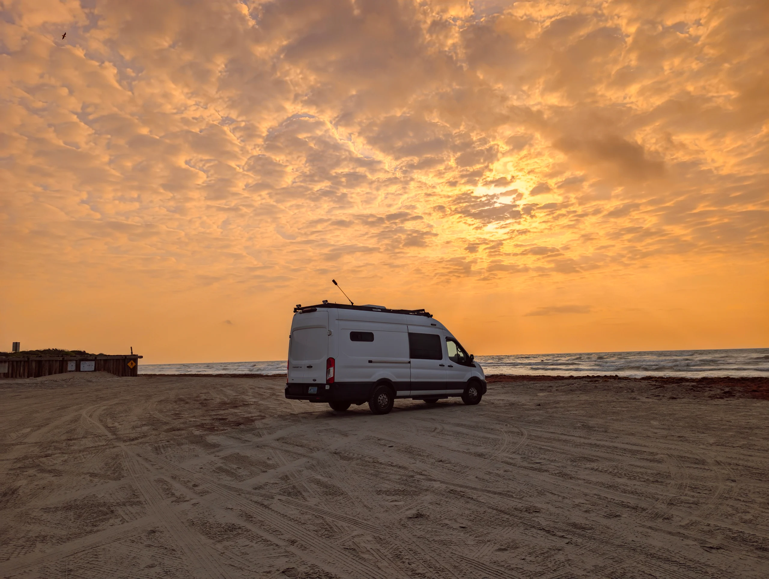 2020 Ford Transit 350 AWD USED AS NEW (BAXTER) - Image 18