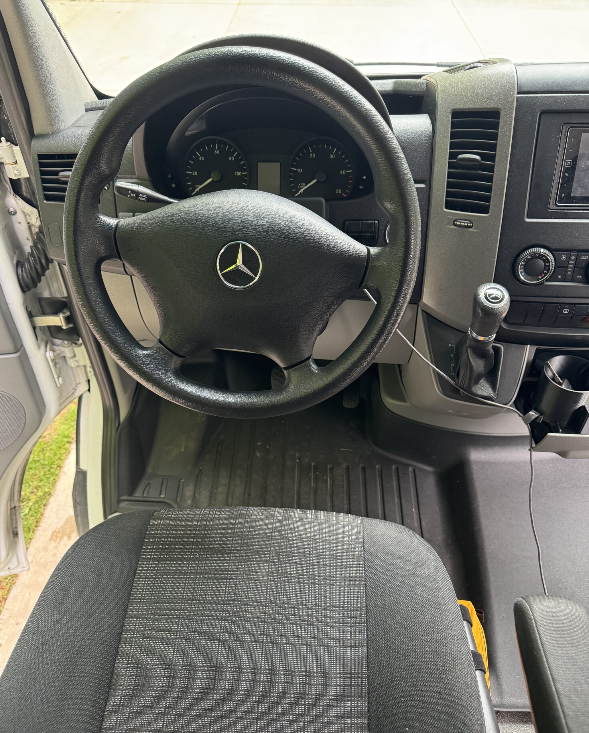 2014 Mercedes Sprinter 2WD (BAILEY) - Image 16