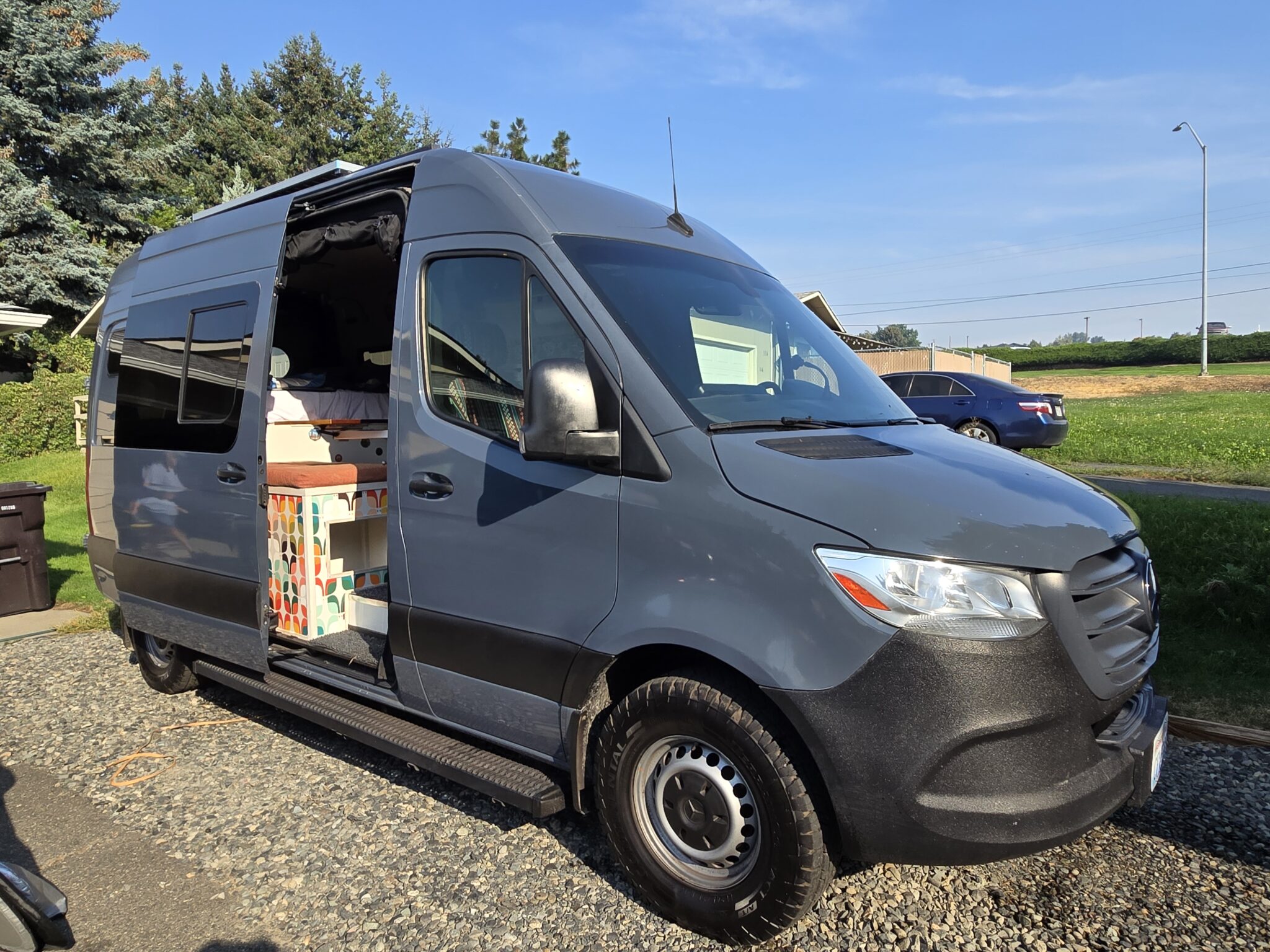 USED as NEW 2019 Mercedes Sprinter 2WD (ROCKY) - Image 3